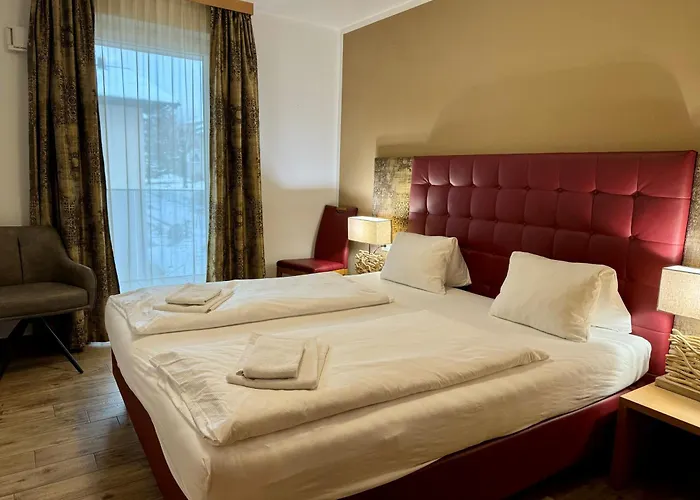 Apartment V - Asr 13